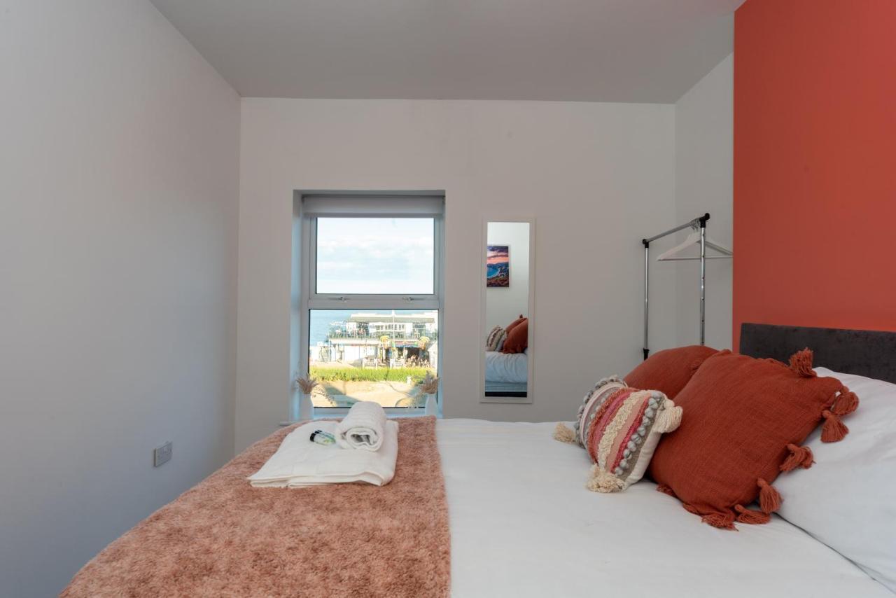 Sea Views Modern Two Bedroom Apartment لوستوفت المظهر الخارجي الصورة